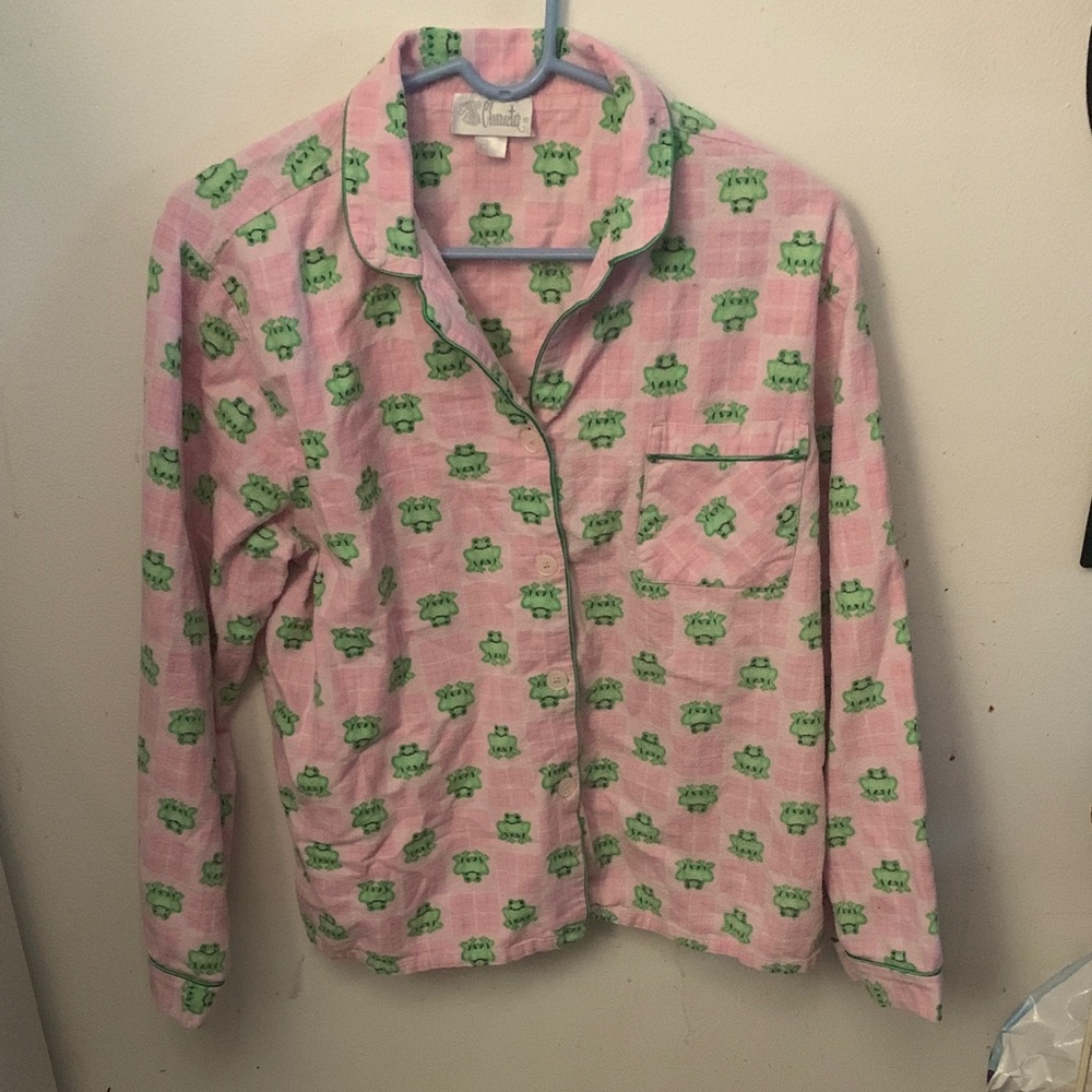 Super Cute Character Pink Pajama Top with Green Frog Design w/front pocket SZ L